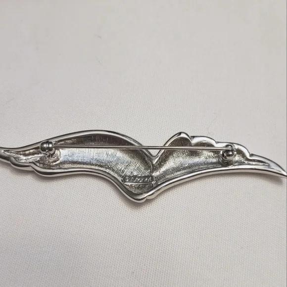 Vintage Abstract Monet brooch. - Picture 2 of 4